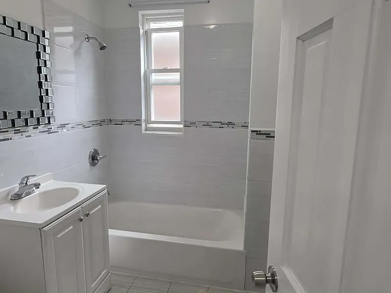 33-30 89th St #2 — Photo 7