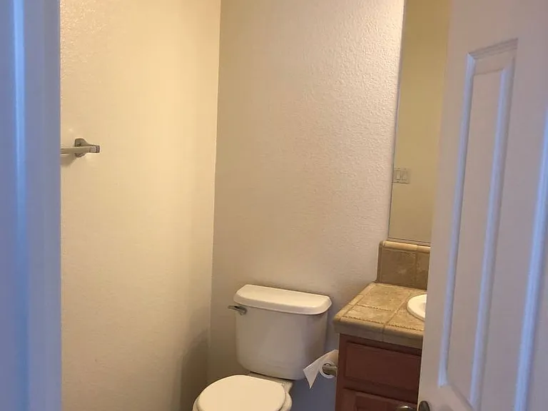 1571 Thurman Way — Photo 15