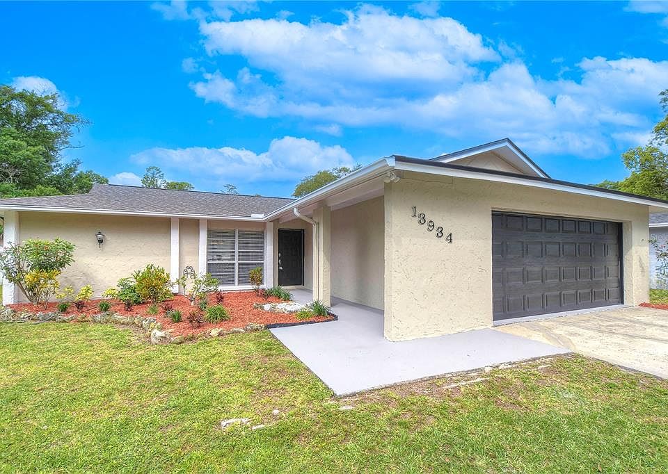 1st image of 13934 FARMINGTON BOULEVARD
