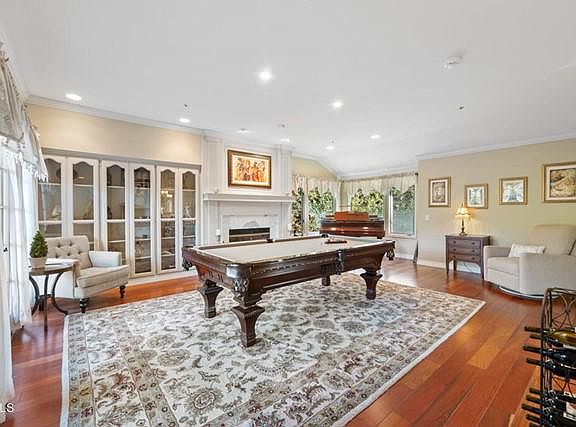 5th image of 11385 Highridge Ct