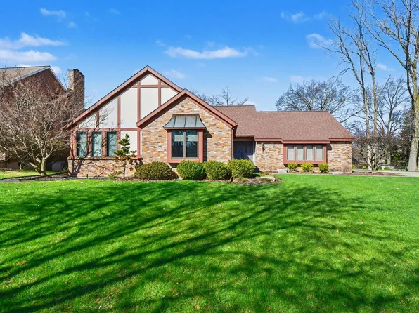 2345 Capilano Ct SE, Grand Rapids, MI 49546