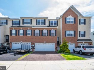 98 Green View Dr, Pottstown, PA 19464