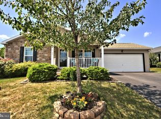 24 Middlemarch Rd, Douglassville, PA 19518