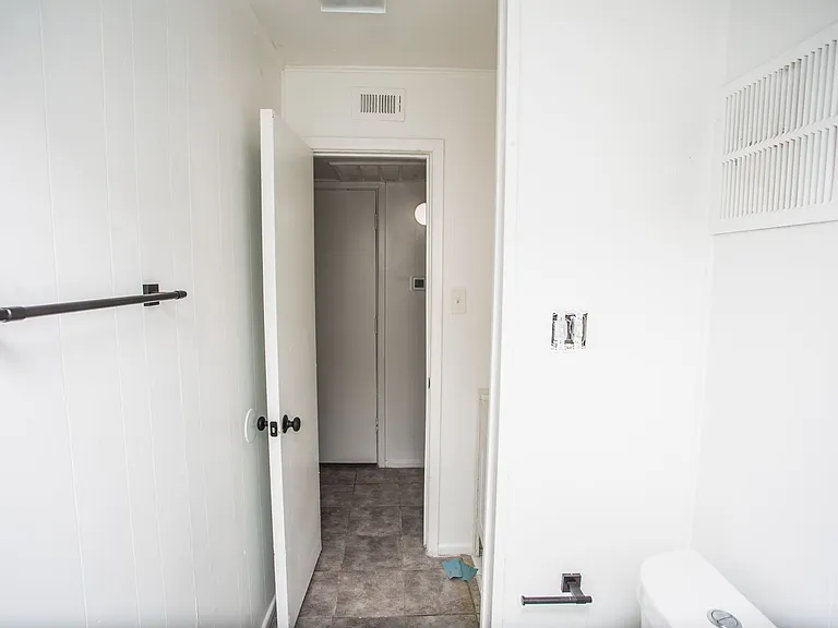 306 N Toledo Ave — Photo 78
