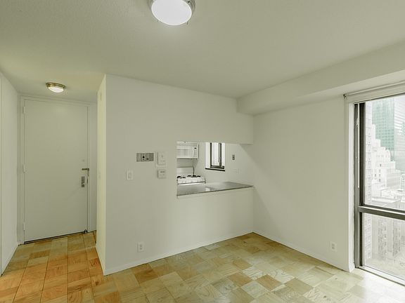 5th image of 360 E 57th St APT 14A