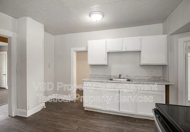3408 E 140th St #2 — Photo 12