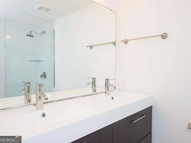 199 14th St NE #205 — Photo 7