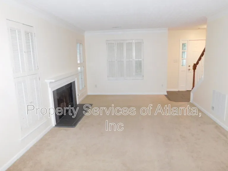 11215 Abbotts Station Dr — Photo 7