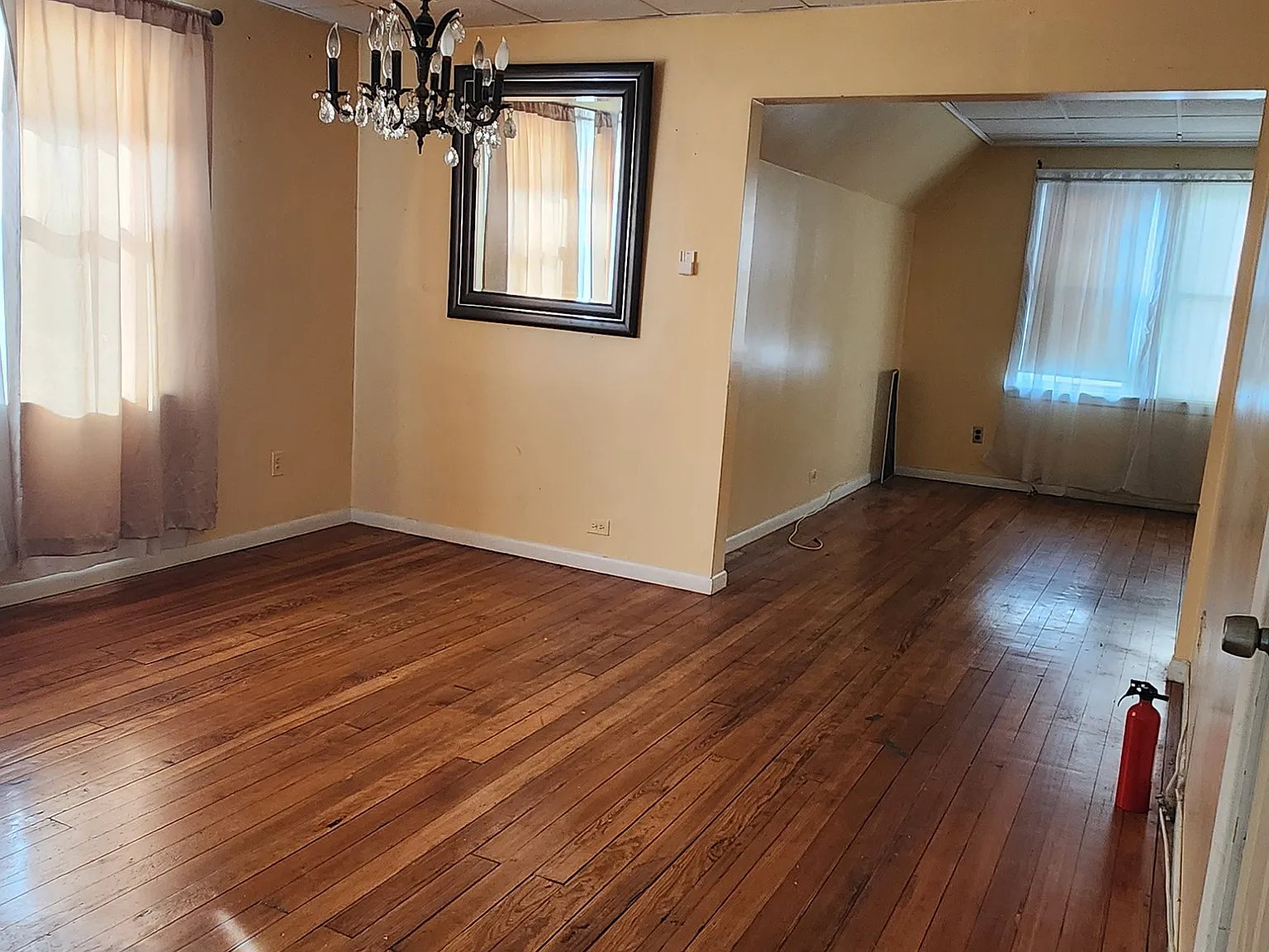 2 bed, 2000 sqft, $2,000 — Photo 4