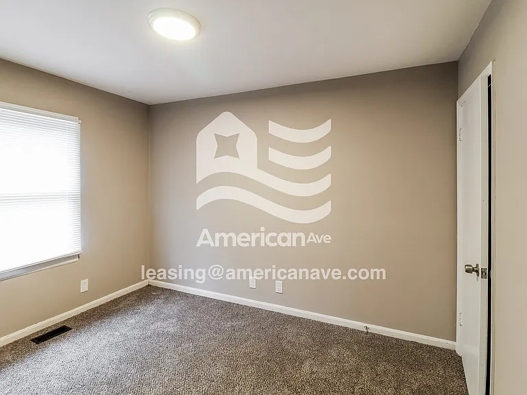 1168748_010_wm_-_bedroom_13547127.jpg