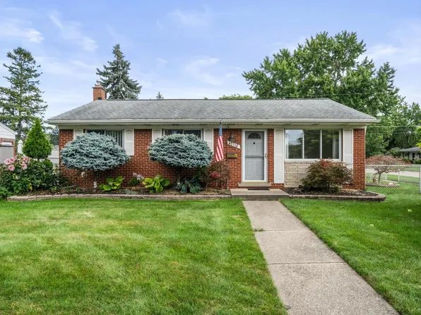 40518 Pickett Ridge Rd, Sterling Heights, MI 48313