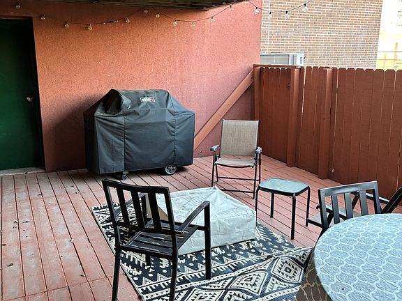 3rd image of 2735 N Lincoln Ave APT 2S