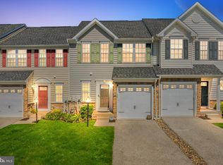 405 Sourwood Rd, Norristown, PA 19403