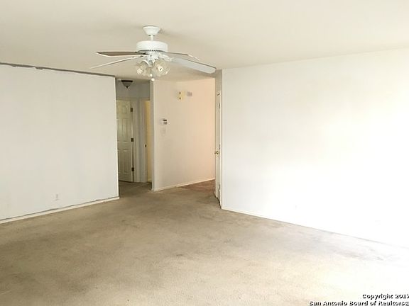 5th image of 1410 Cougar Country