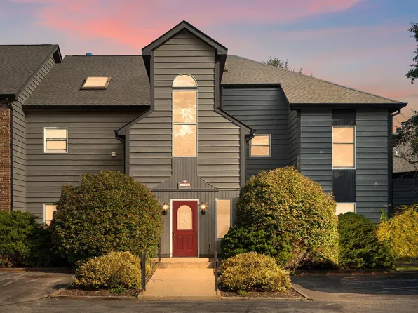 1300 Winding Ridge Ln APT C10, Valparaiso, IN 46383