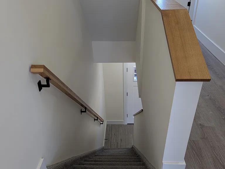 6 S Cedar St — Photo 32