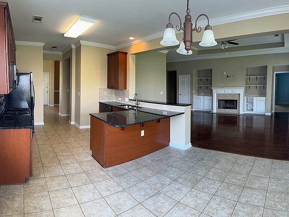 4th image of 9407 Chadesberry Ct