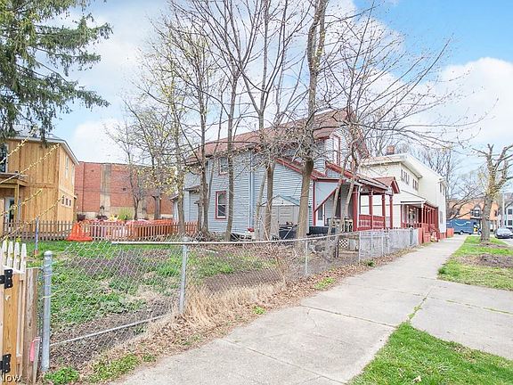 4th image of 3826 John Ave