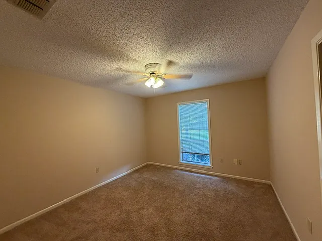 202 Adams Dr — Photo 19