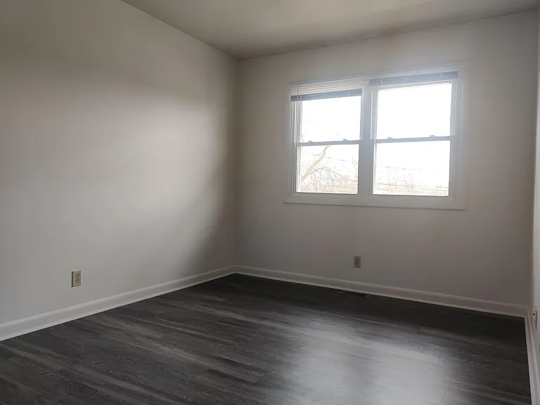 843 Hartford St — Photo 22