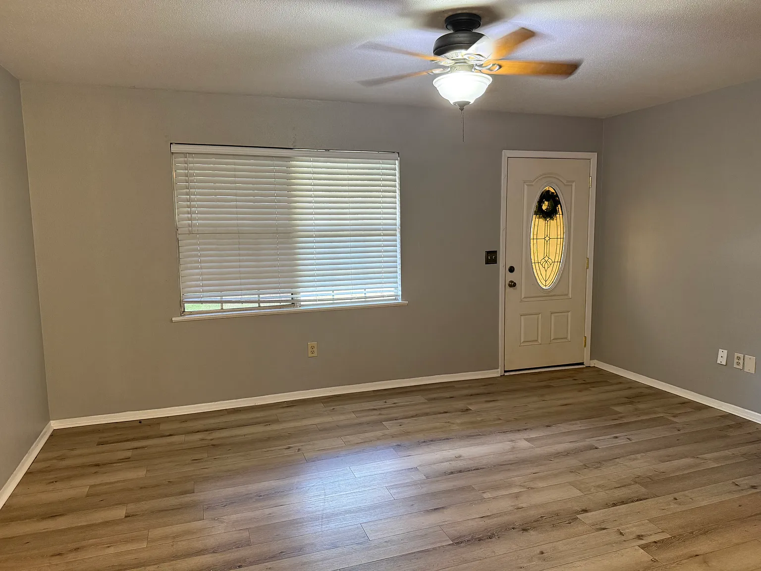 249 Long Leaf Cir — Photo 3