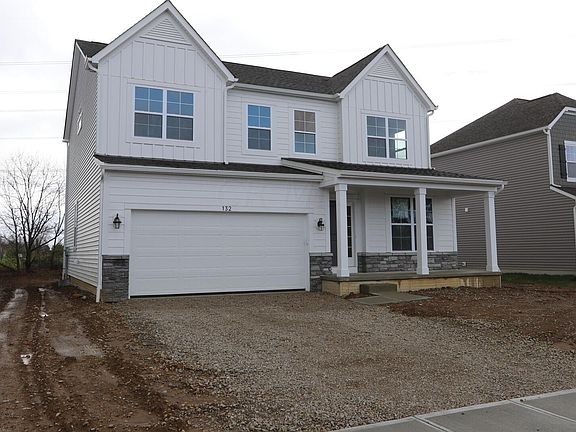 3rd image of 132 Silver Pine Ln