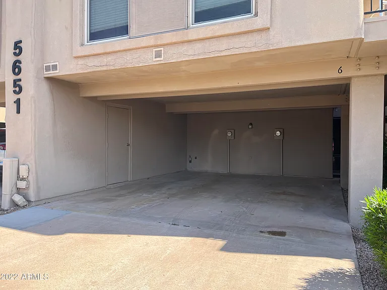 5651 N 79th St #6 — Photo 38