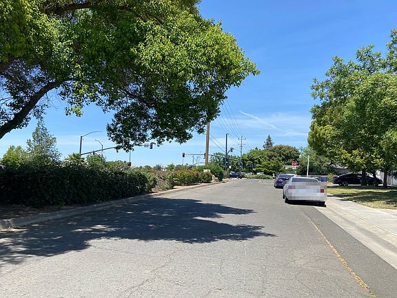 5th image of 7713 Franklin Blvd