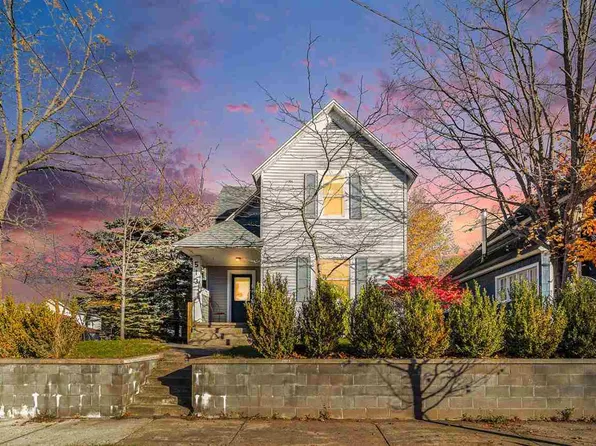 513 Liberty St, Petoskey, MI 49770