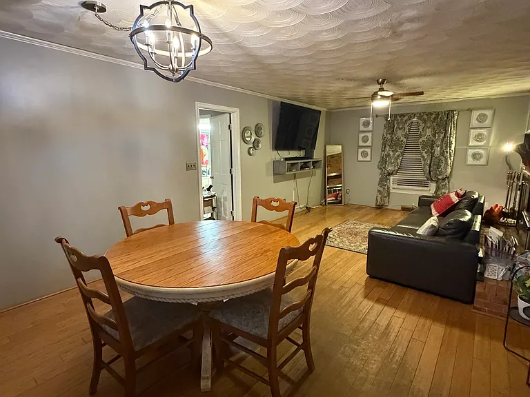 364 Hanley Cir — Photo 35