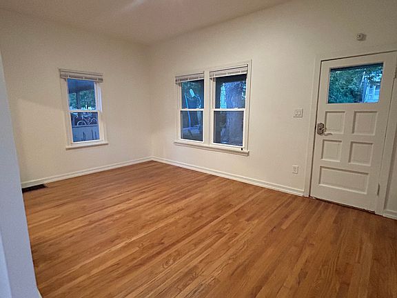 4th image of 632 N 41st Ave