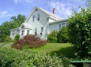 25 Providence St, Uxbridge, MA 01569