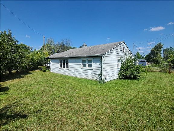 2nd image of 17 Trotter Ct
