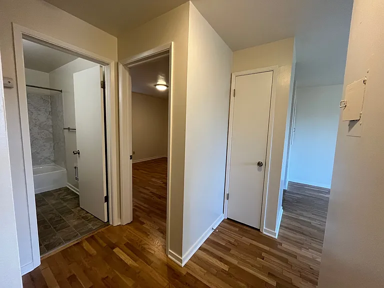 5029 11th Ave NE #201 — Photo 12