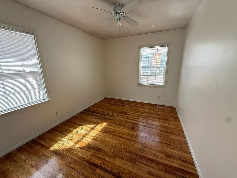 417 E Walnut Ave — Photo 6