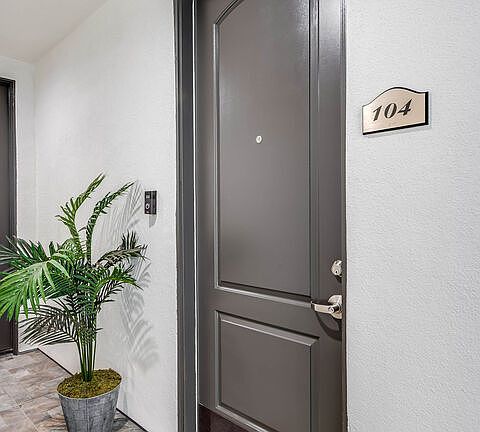 3rd image of 4805 Bellflower Ave Unit 104