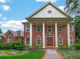 37 Greensward Ln, Sugar Land, TX 77479