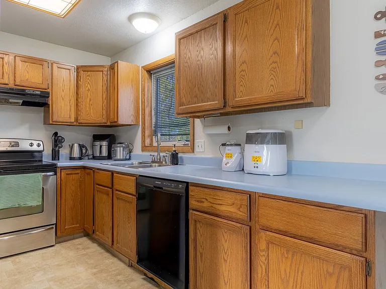 444 Droz Dr — Photo 18
