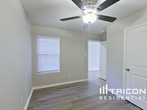 2nd image of 1701 Crimson Ave
