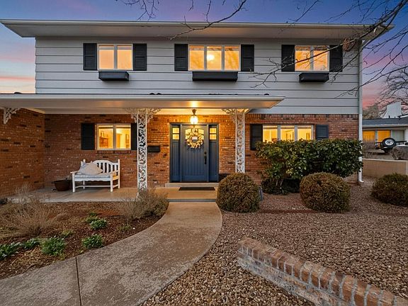 2nd image of 4805 Sunningdale Ct NE