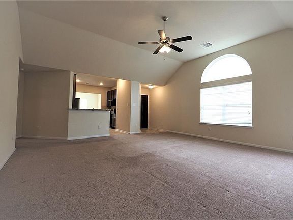 4th image of 3314 Madison Elm St
