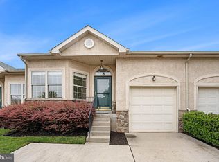 656 Manor Dr, Horsham, PA 19044