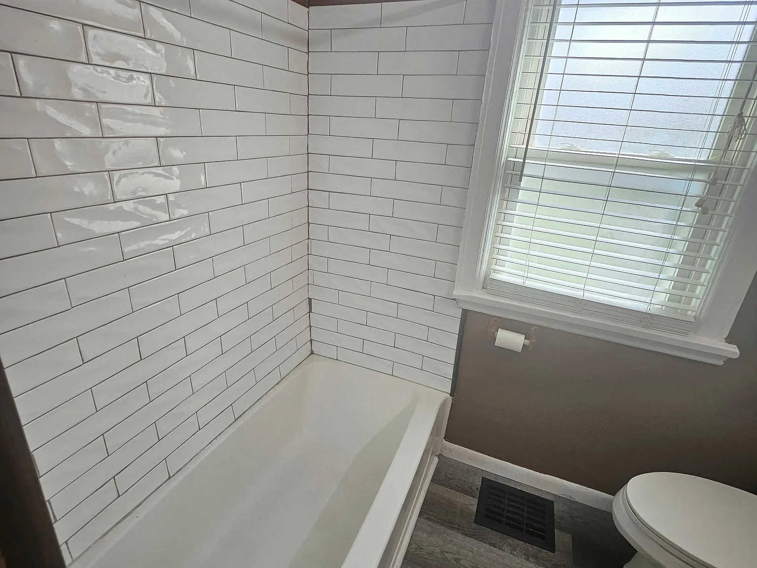 2 bed, 720 sqft, $1,175 — Photo 3
