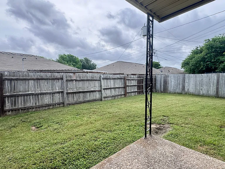 1302 Chapel Creek Rd — Photo 10