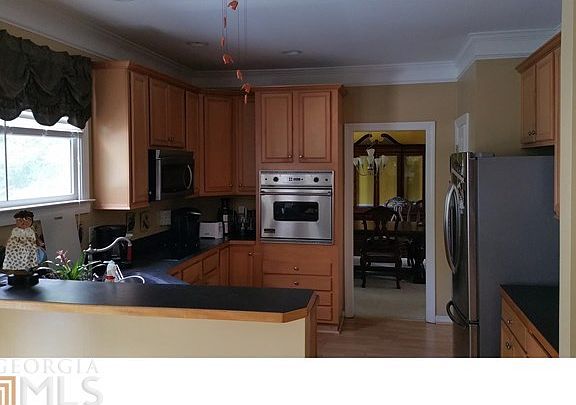 3rd image of 720 Lakemont Dr