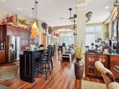 8807 Lake Riley Dr, Chanhassen, MN, 55317