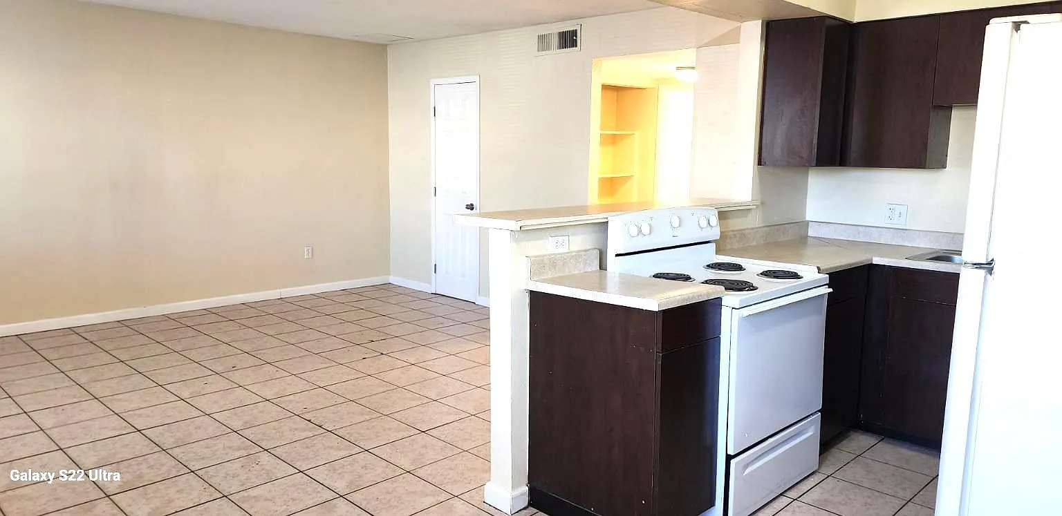 1615 Stevens Street — Photo 2