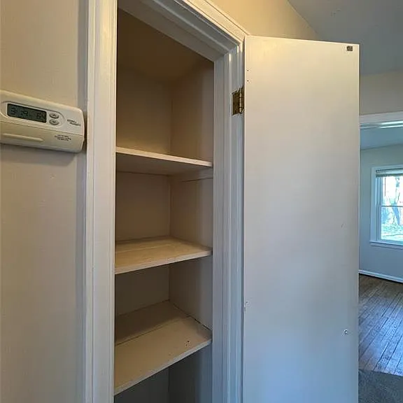 23280 Forest St — Photo 11