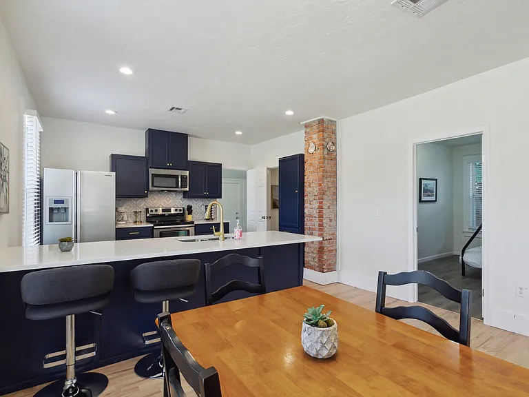 2247 W Park Pl — Photo 15