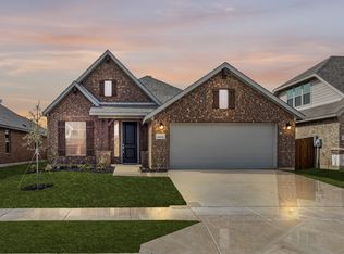 9904 Ginkgo Ln, Crowley, TX 76036